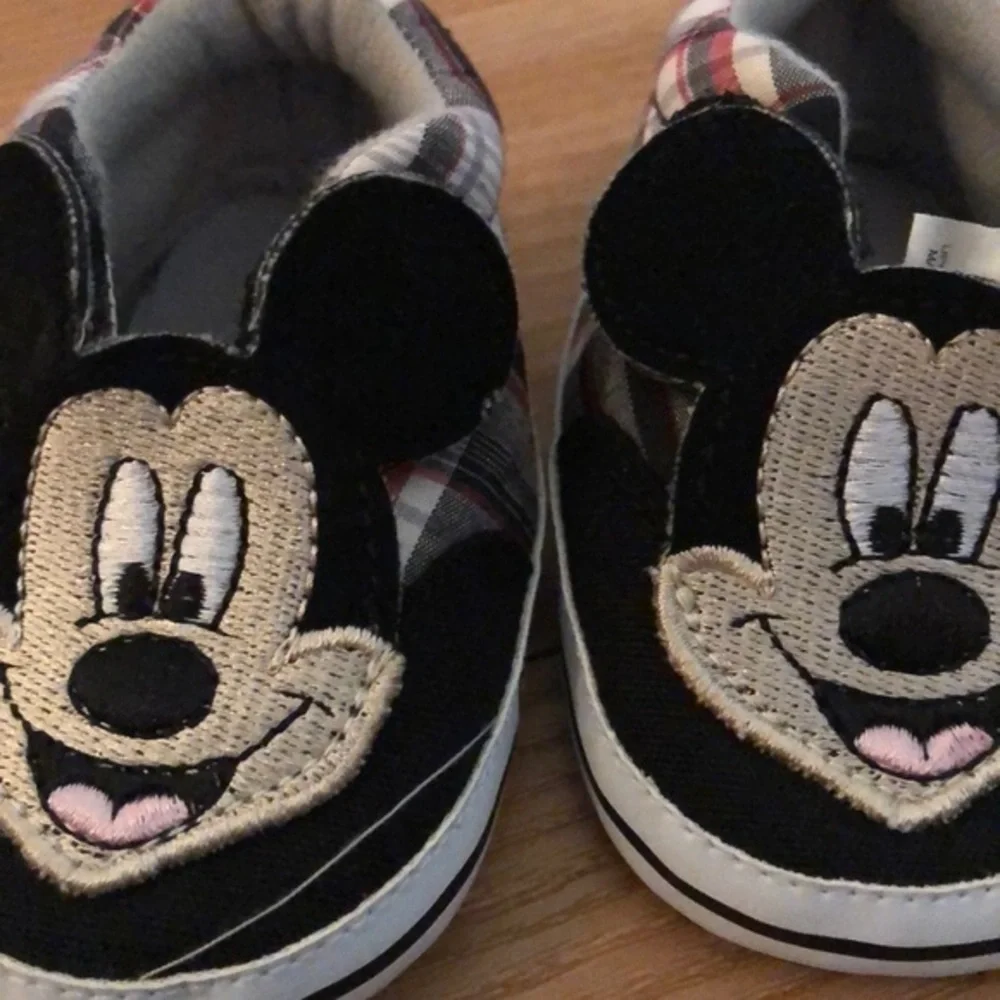 Disney Mickey Mouse‎ 3-6 months Baby Crib Shoes